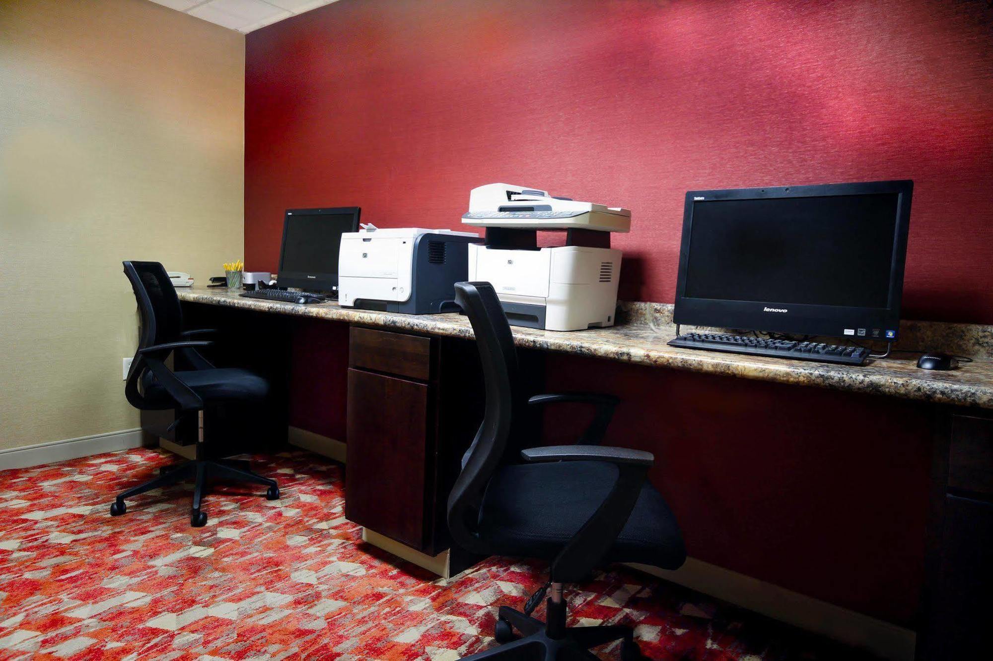 Hilton Garden Inn Elkhart Exteriér fotografie